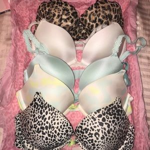 Blue 32C Victoria’s Secret / PINK bra bundle